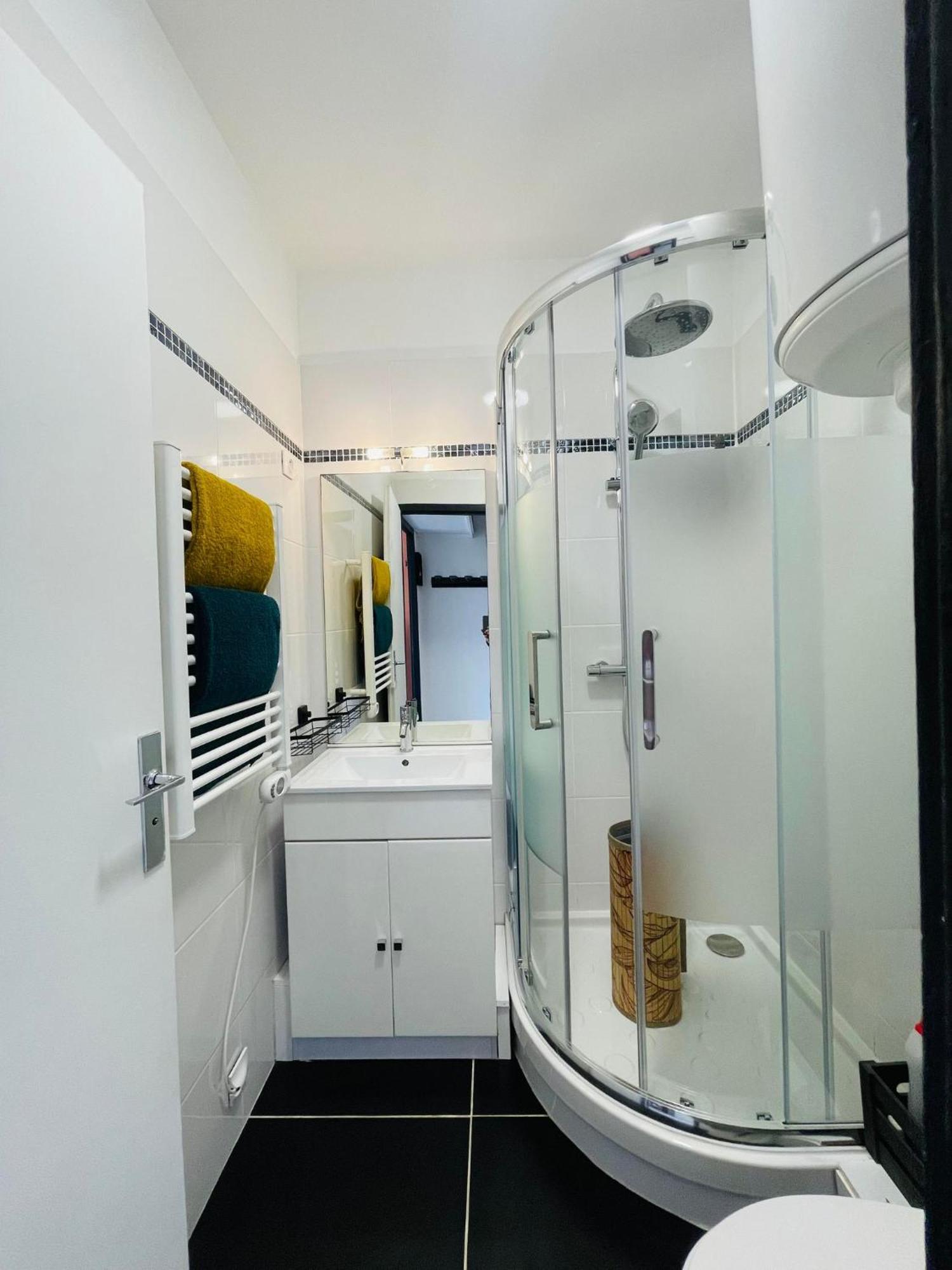 La Brise Marine Apartment Calais Bagian luar foto