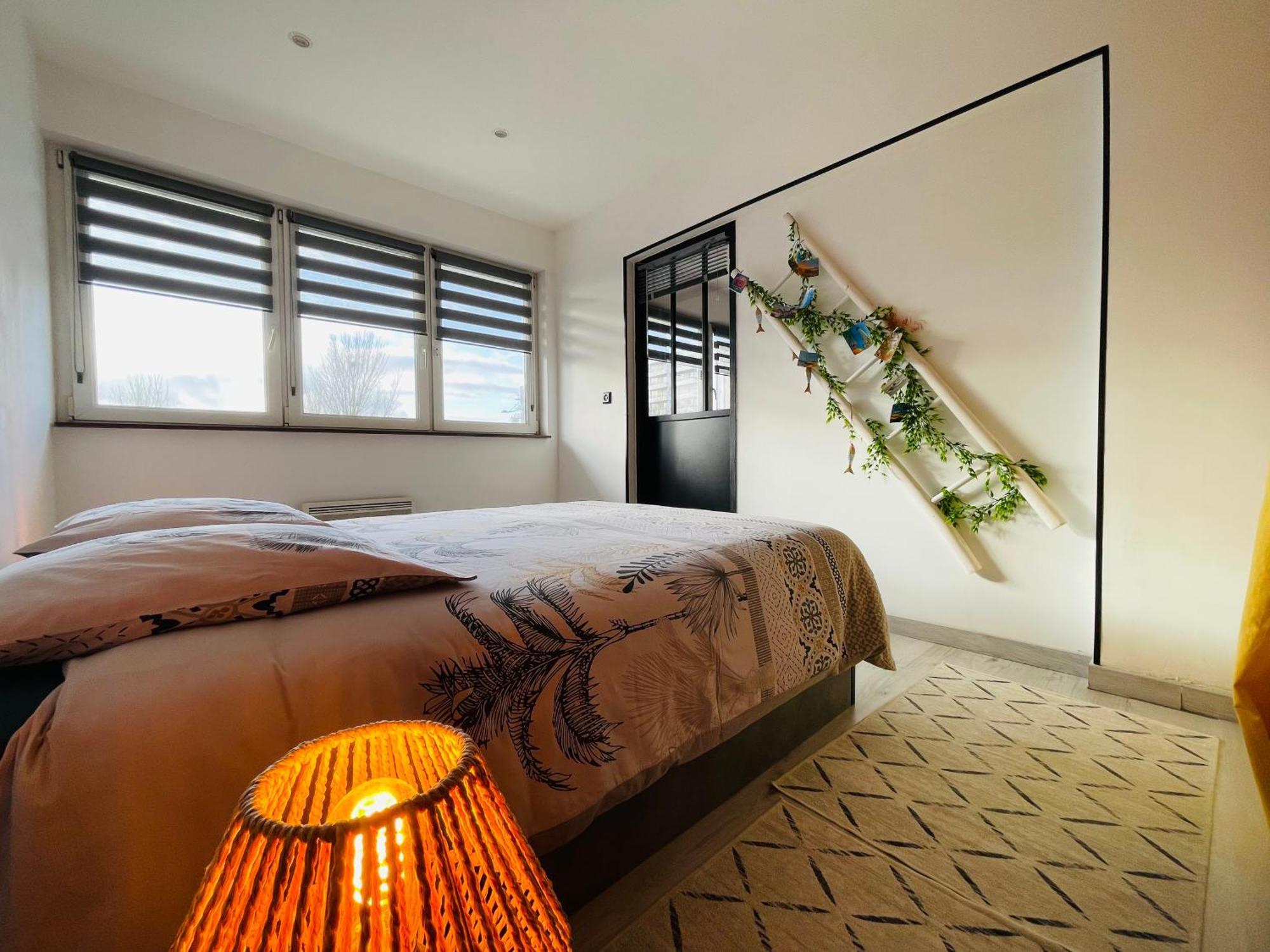 La Brise Marine Apartment Calais Bagian luar foto